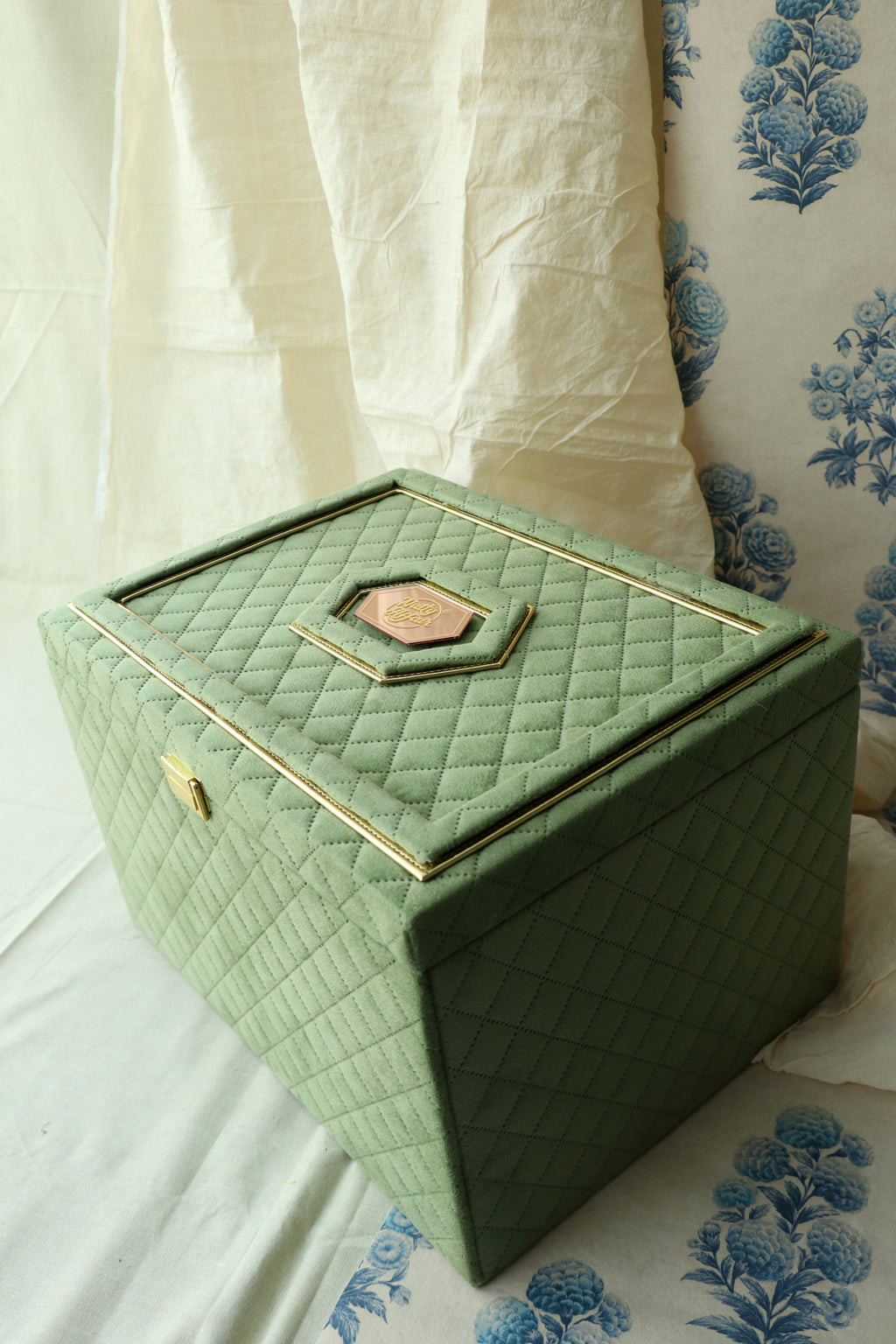 The Sovereign Box