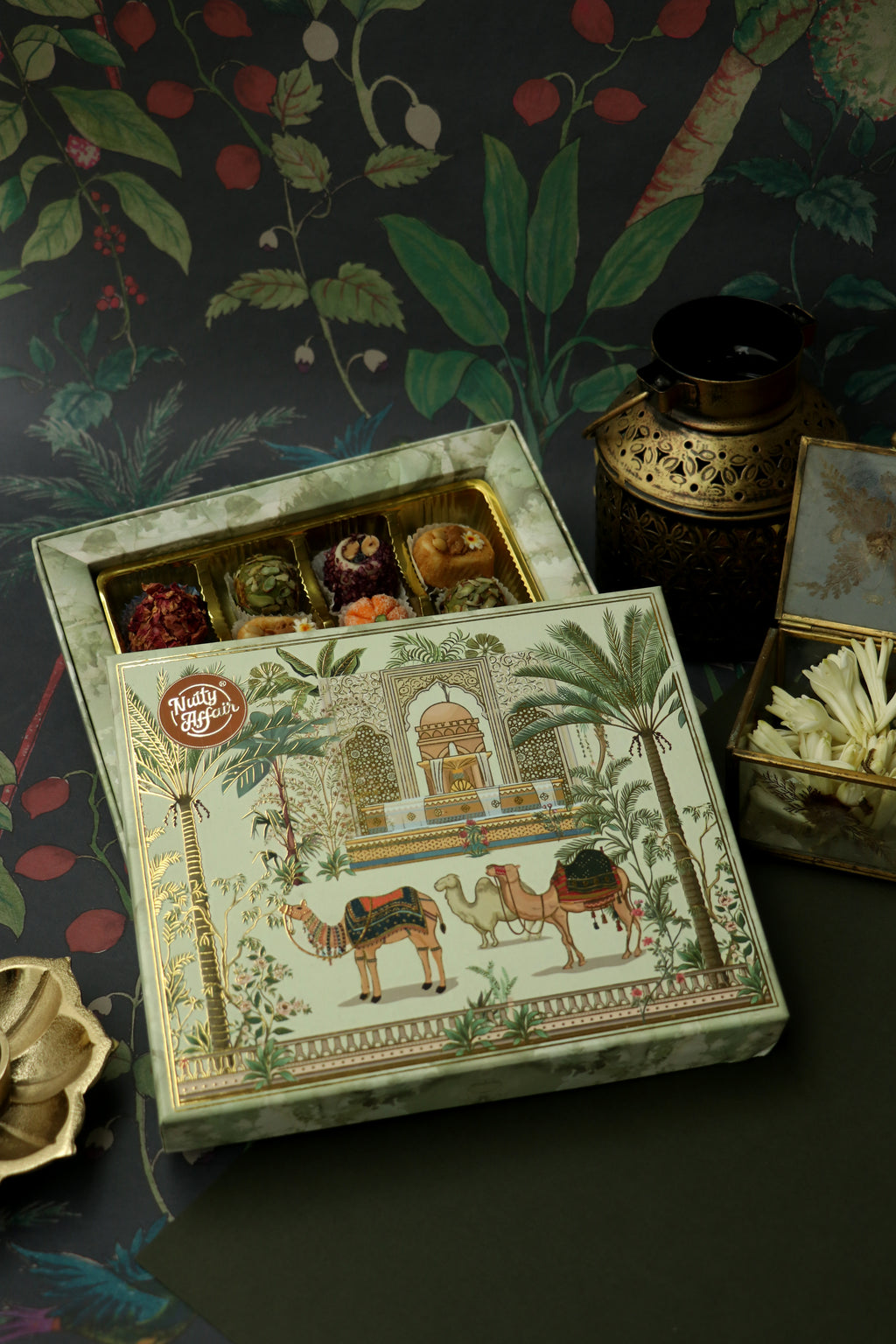 Mithas Sweet Box - 16 pc Sweet box 5