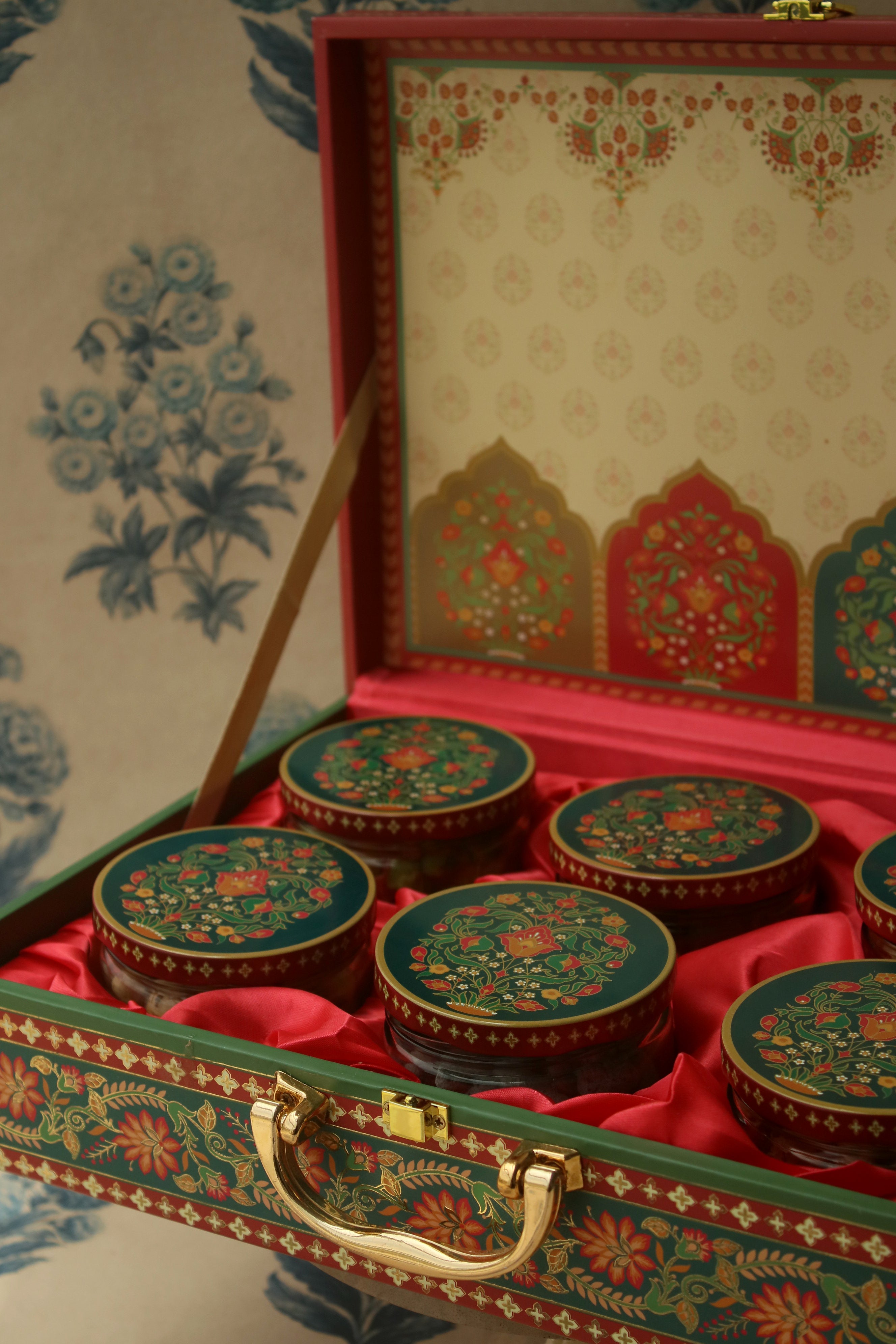 THE CRIMSON BOX
