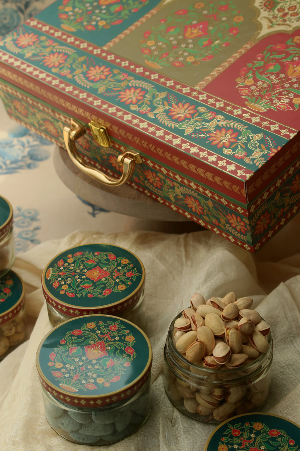 THE CRIMSON BOX