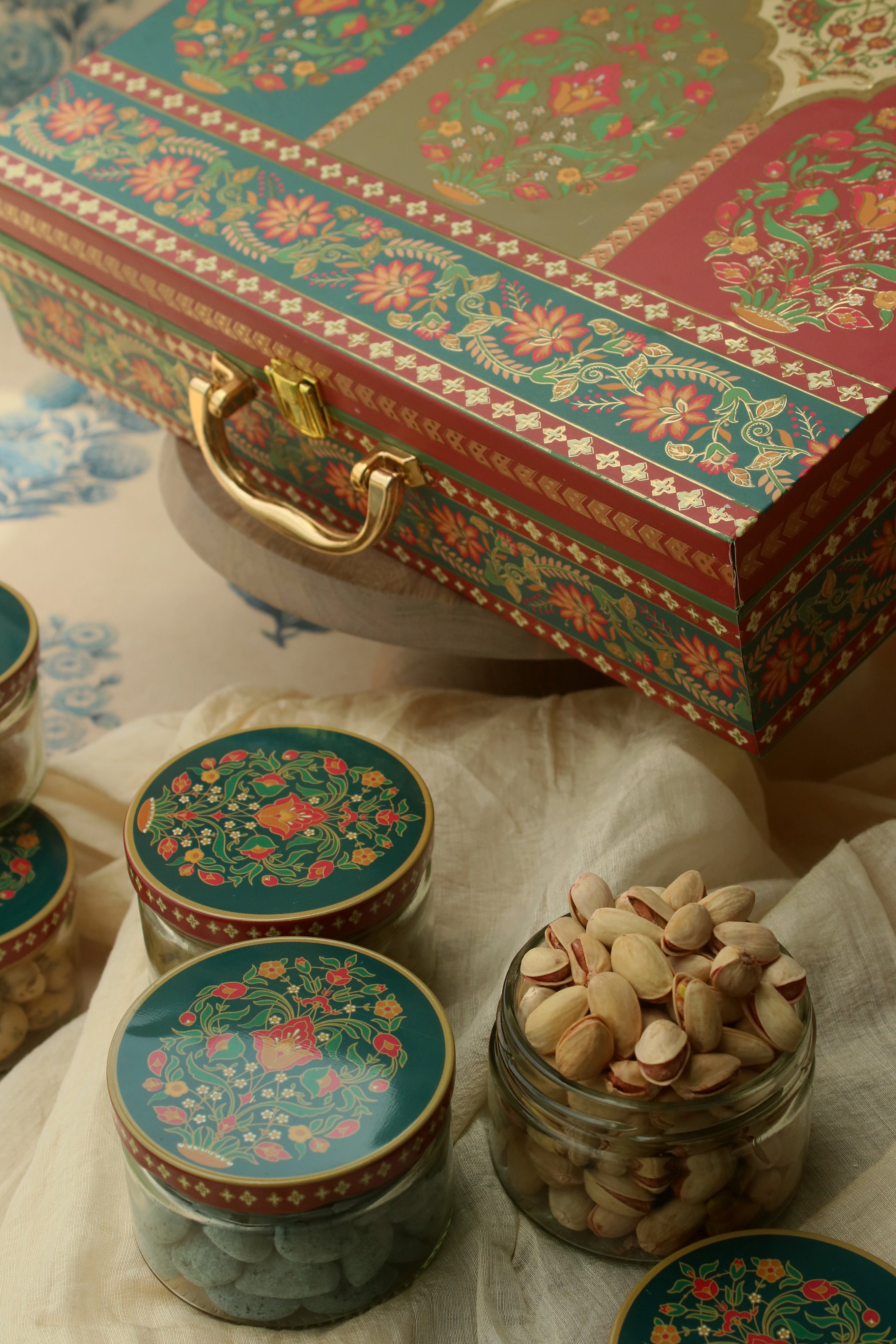 THE CRIMSON BOX