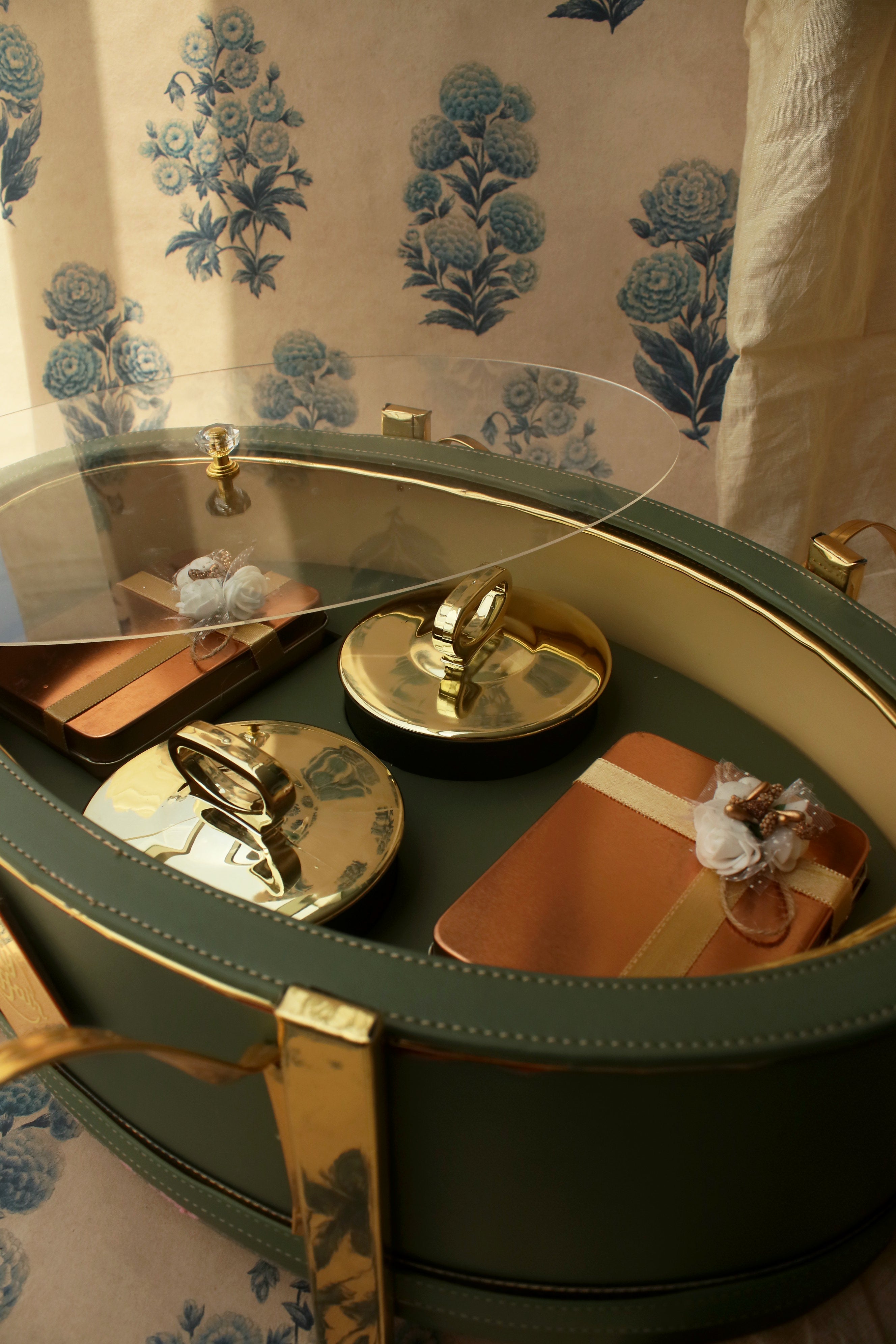 THE GROVE BOX