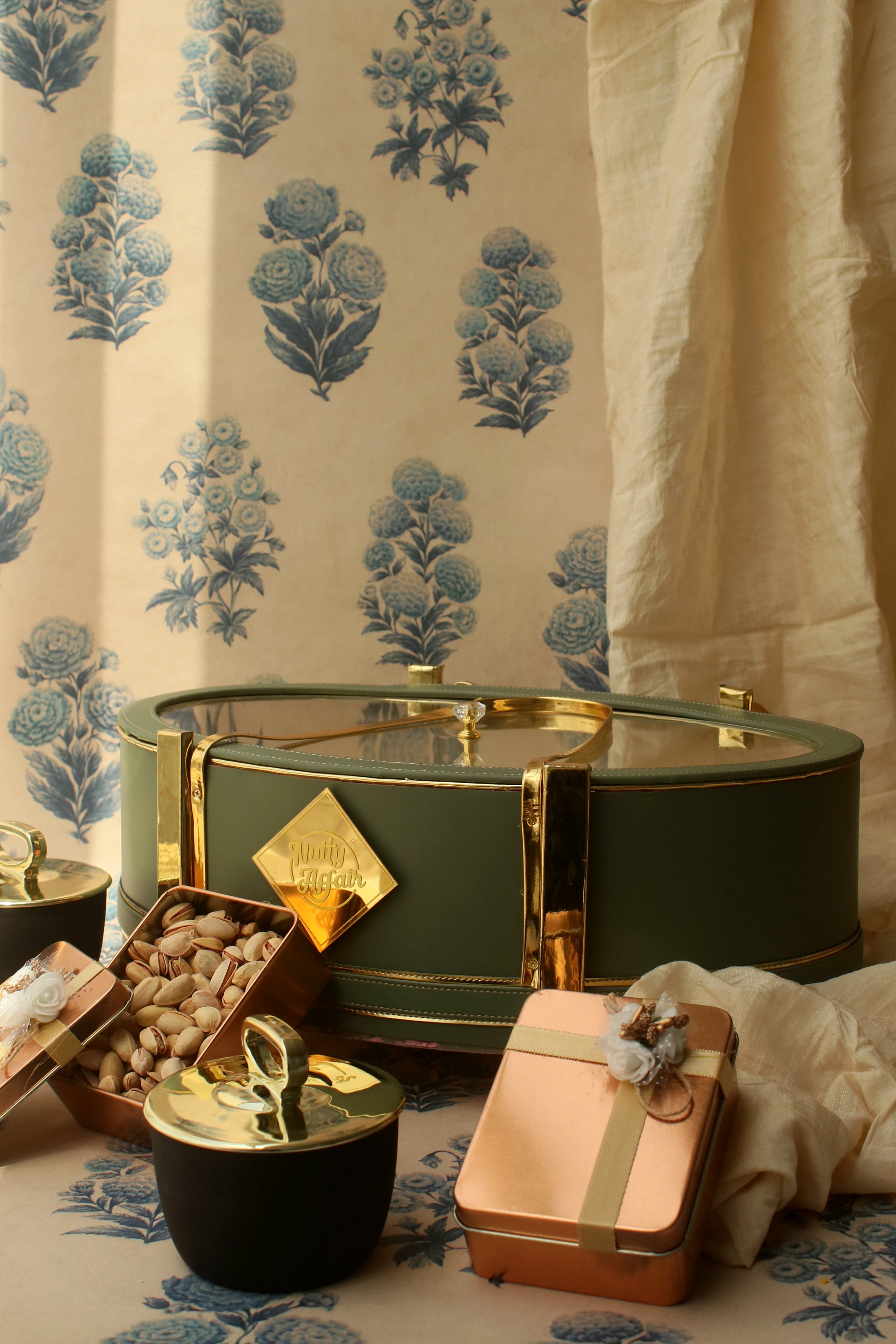 THE GROVE BOX