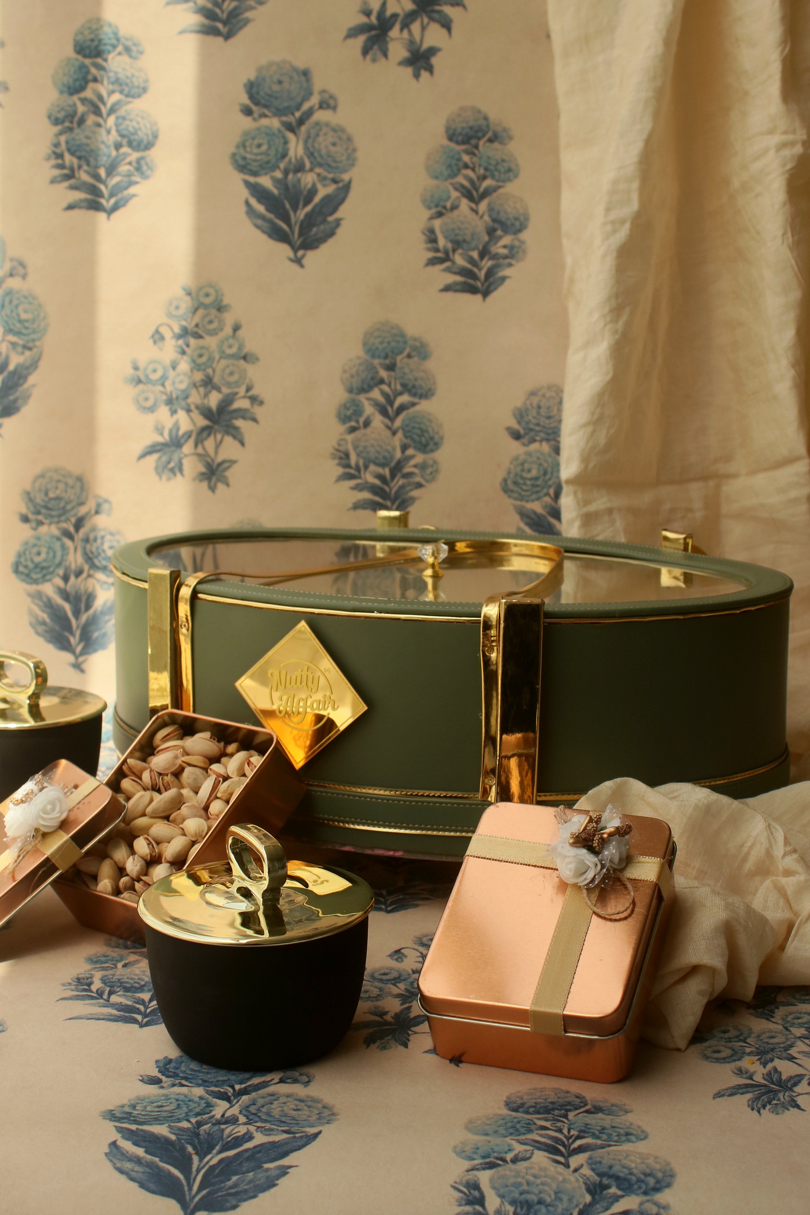 THE GROVE BOX
