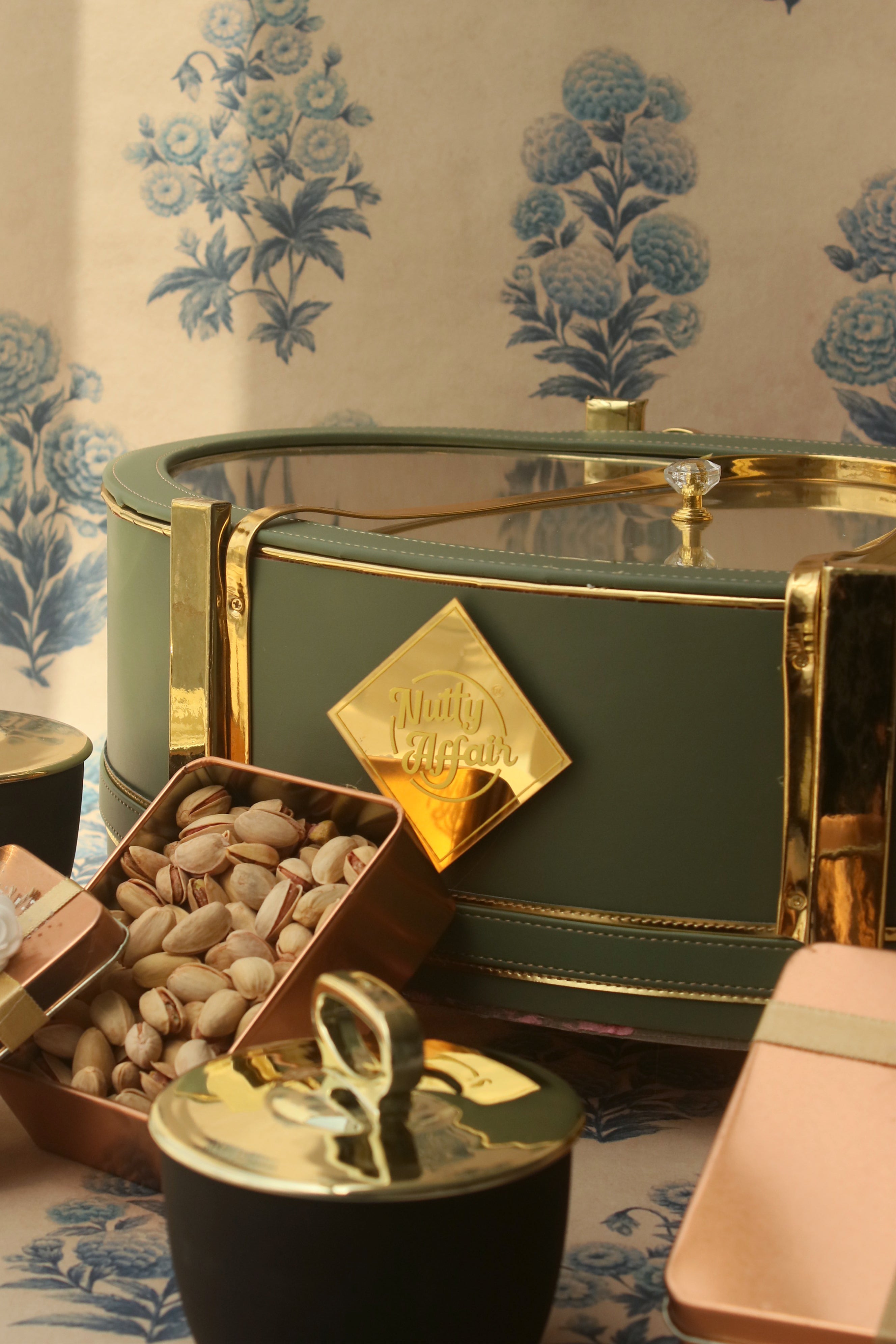 THE GROVE BOX