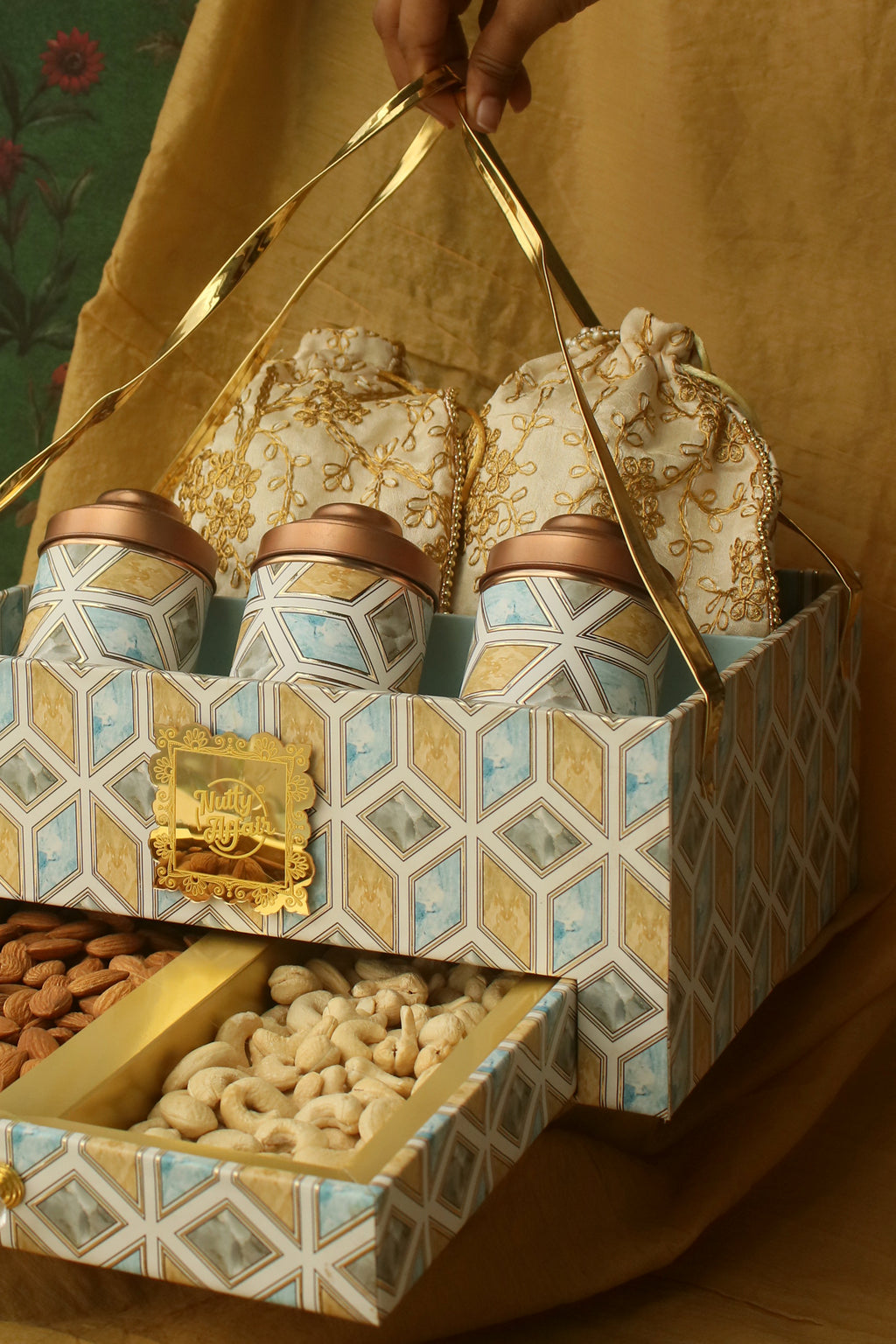 THE MOSAIC CADDY